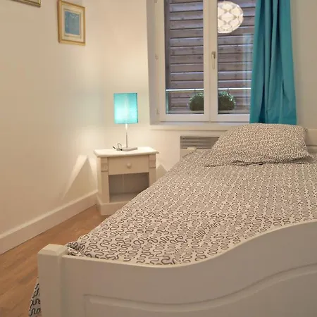 Little - Theo Апартаменты