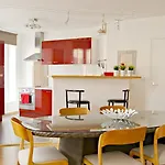 Apartment Little - Theo